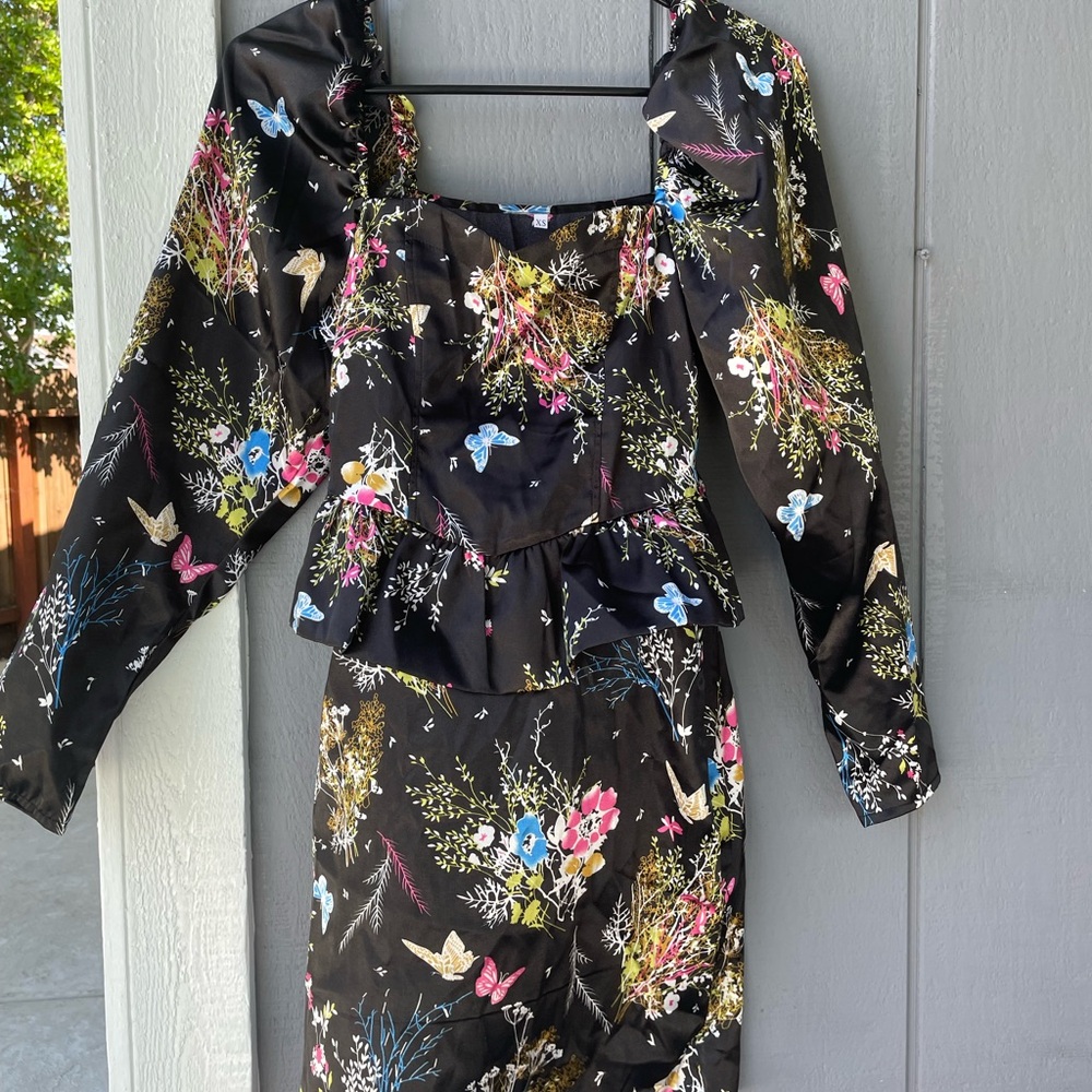 Women’s dress